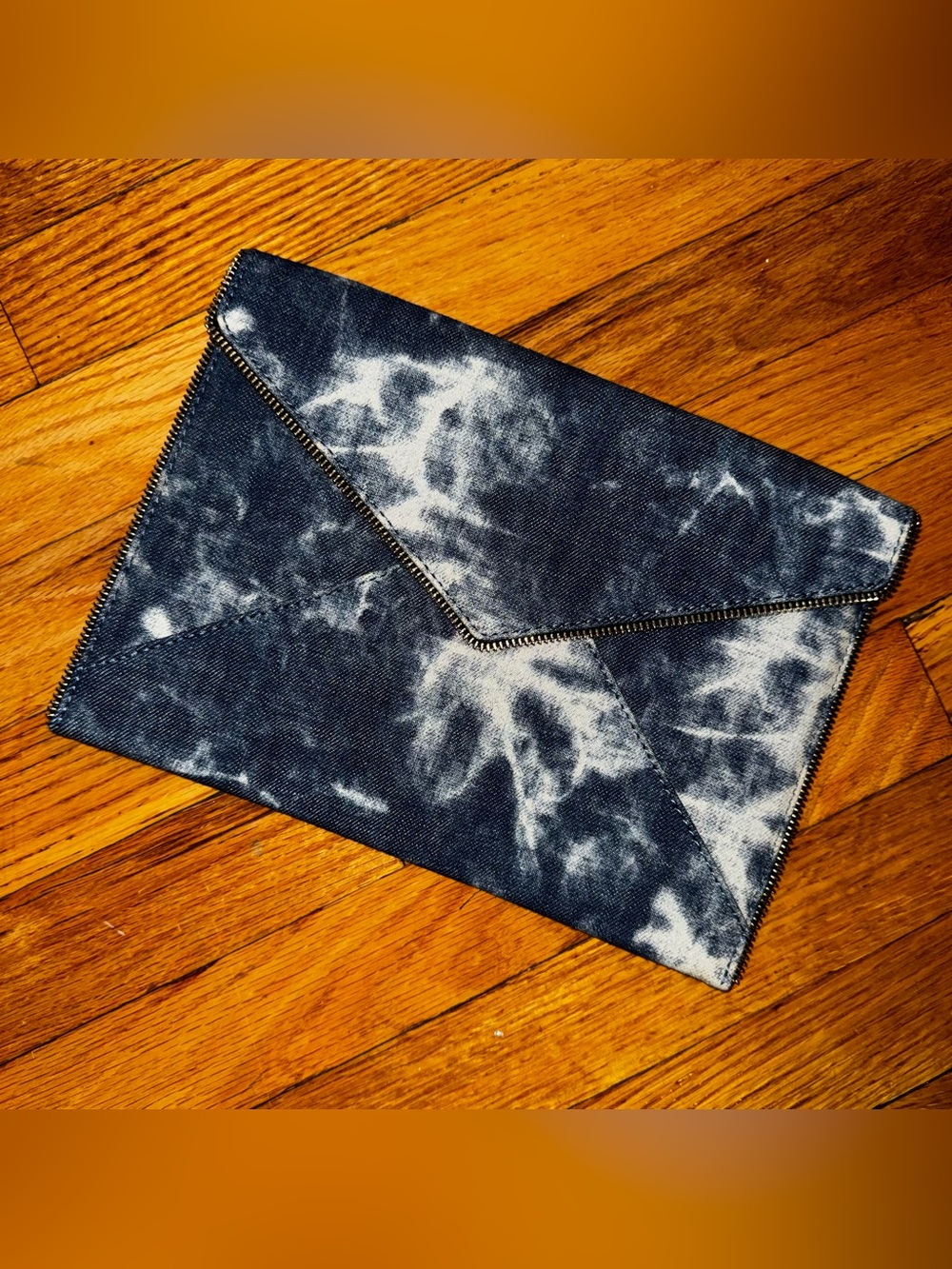 Authentic Rebecca Minkoff Leo Envelope Clutch